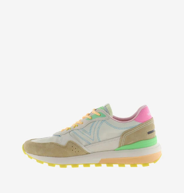 VICTORIA: Luna Sneaker in Beige