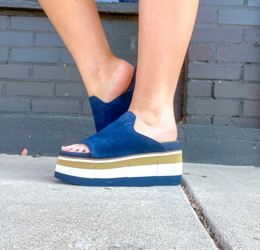 Flow in Navy- Naked Feet